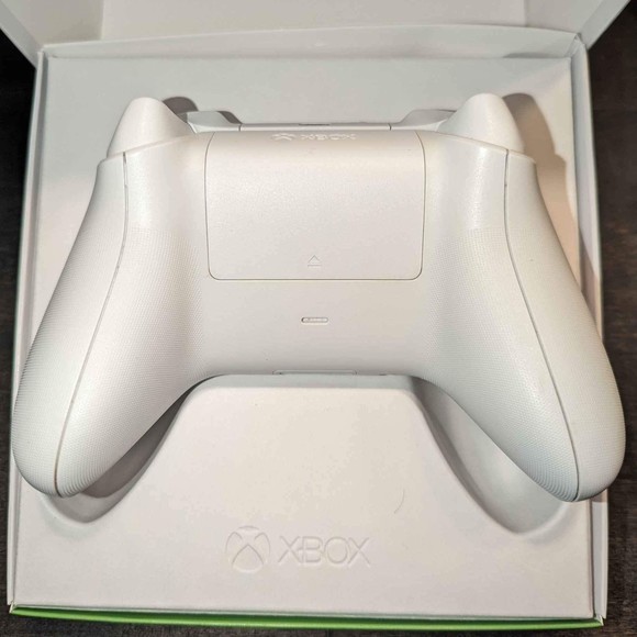 Xbox Series X|S Wireless Controller - Picture 2 of 2